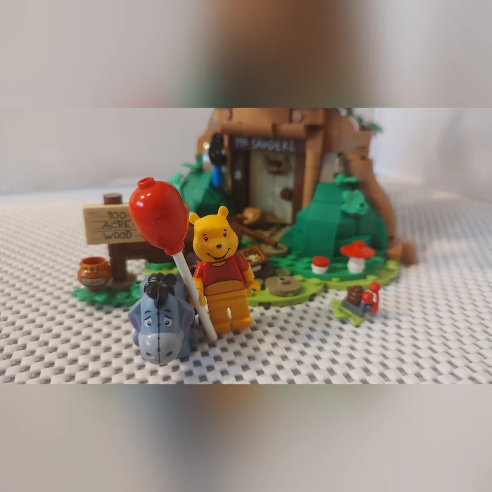 Lego Ideas 21326 Winnie The Pooh Building Toy Set As Shown - Picture 2 of 4